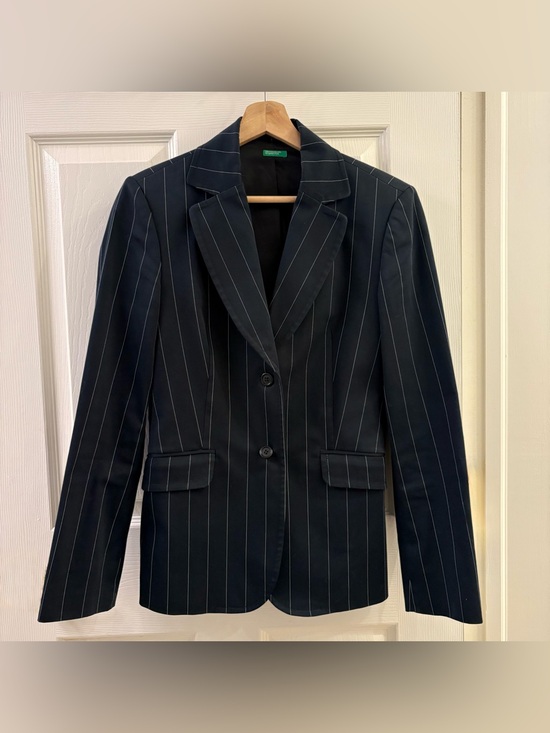 United Colors Of Benetton Jackets & Blazers - UNITED COLORS OF BENETTON Navy Pinstripe Women's Blazer